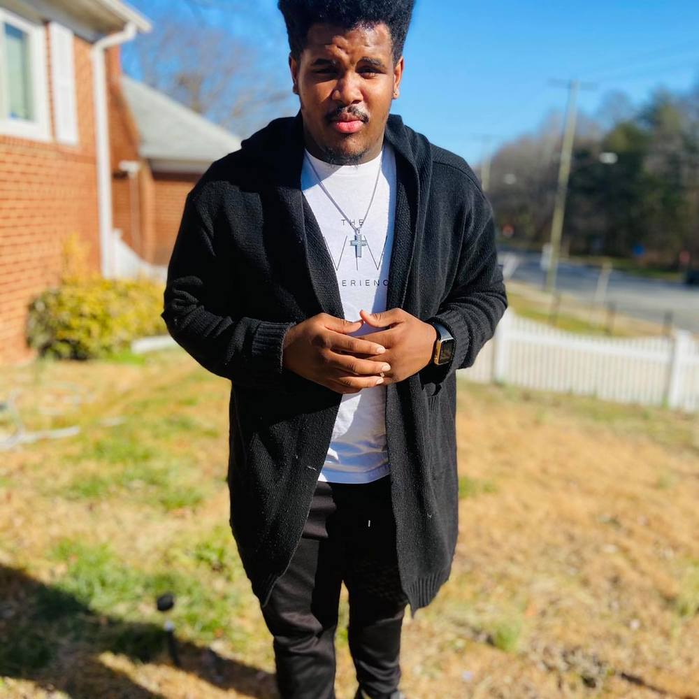 Meet your Posher, Elijah